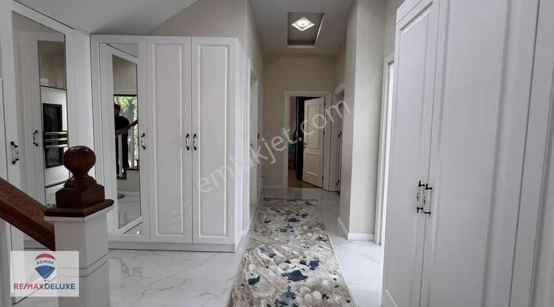 Kartepe Fsm'de Satılık 4+1 Havuzlu Lüks Müstakil Kiralık Villa - Görsel 4