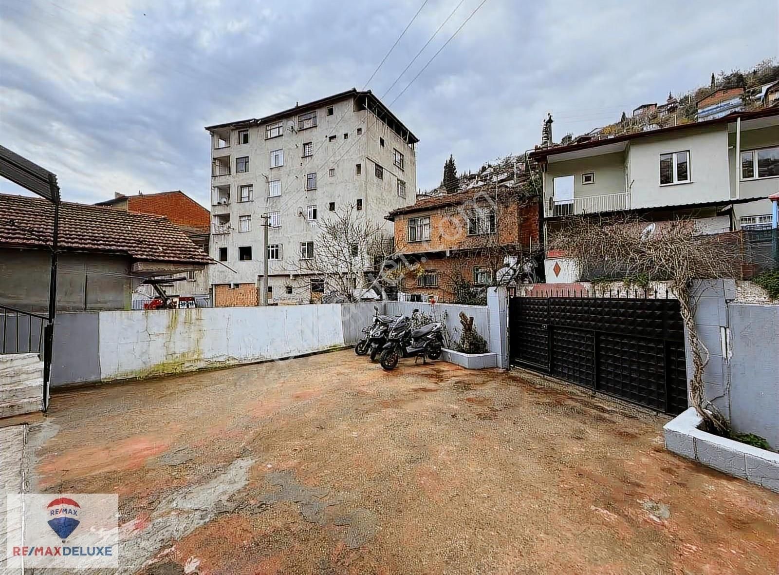 İzmit Yenidoğan Şeref Sokak'ta Satılık Müstakil Ev - Görsel 4