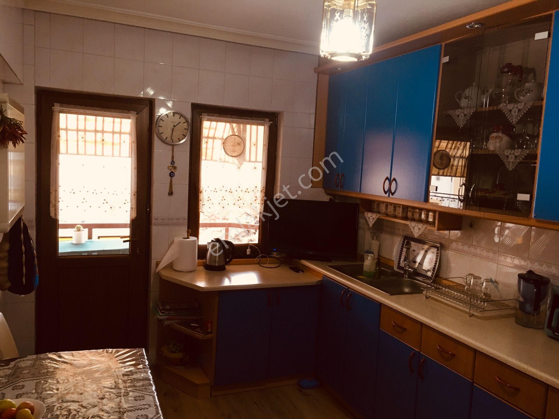 Barış Mahallesi Yıldız Bilge Sitesi İçerisinde 3+1 Kombili Daire - Görsel 2