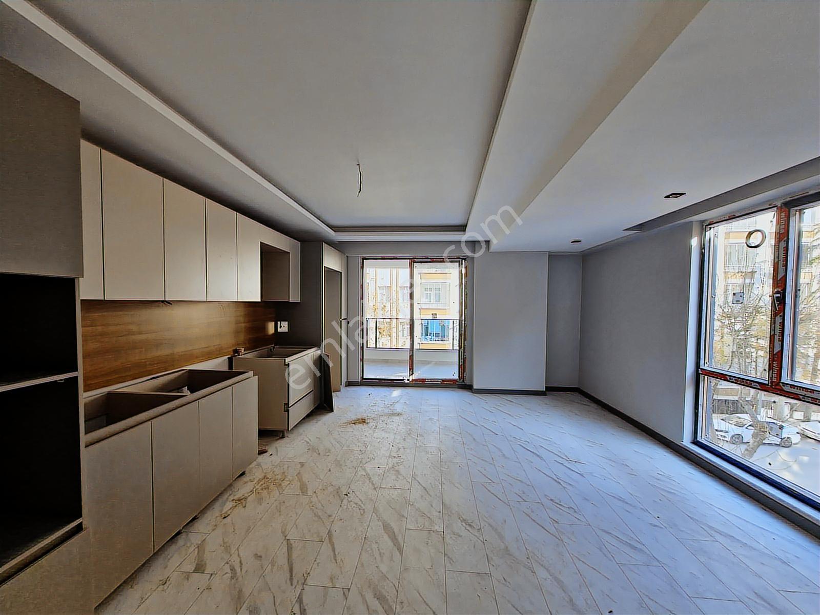 Şenyurt Cad. Migros Yanı 3+1 Satılık Lüx Daireler