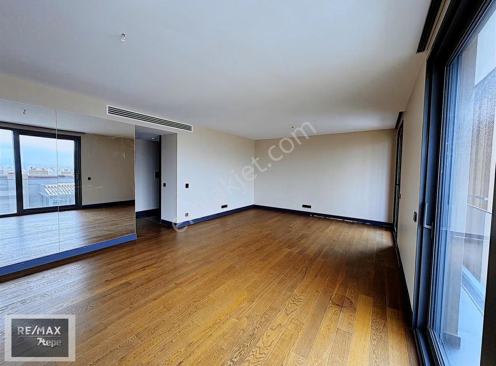 Mesa Çubuklu'da En Büyük Terasa Sahip Boğaz Manzaralı Daire - Görsel 2