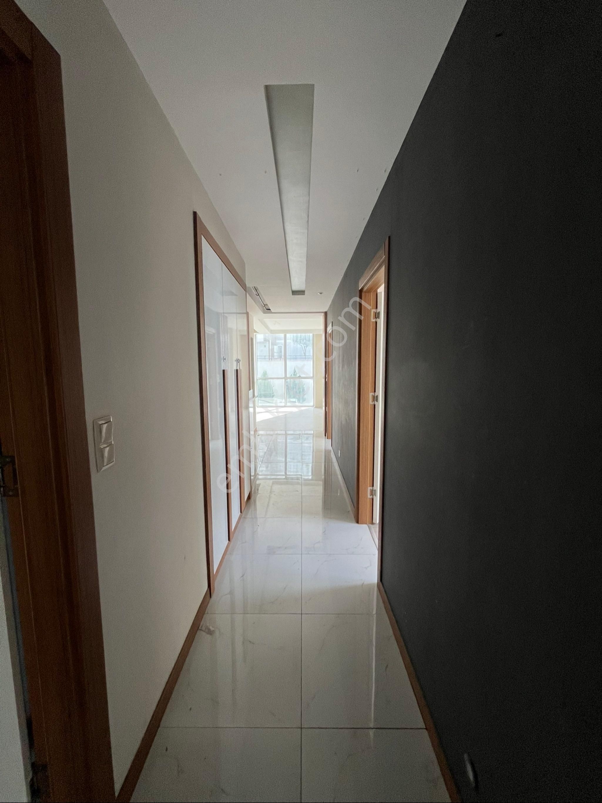 100. Yıl Diş Hastanesi Civarı Kombili Satılık Daire - Görsel 5