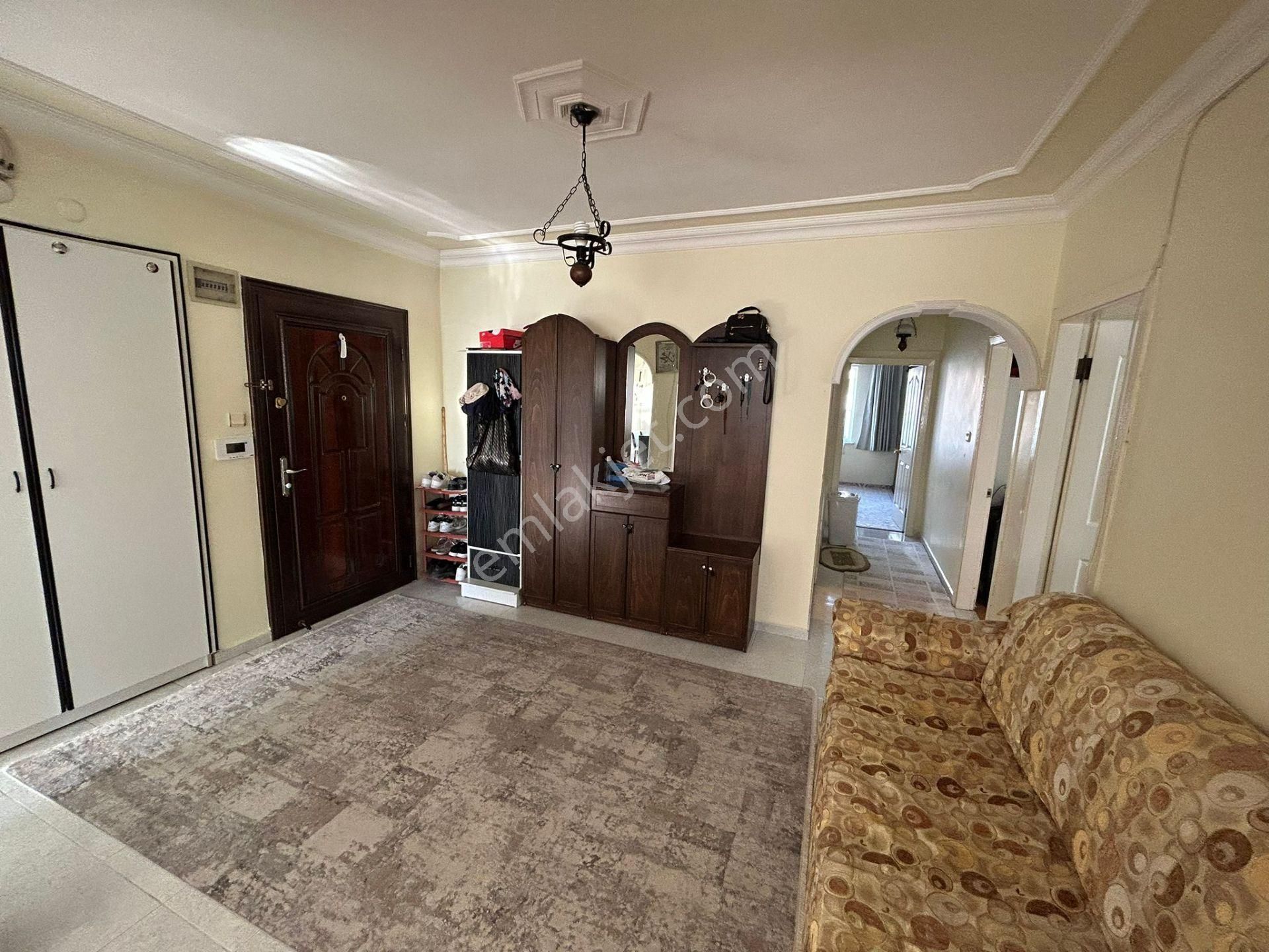 Barış Mahallesi Fsm Metro İstasyonuna Yakın, Havuzlu 3+1 Daire - Görsel 4