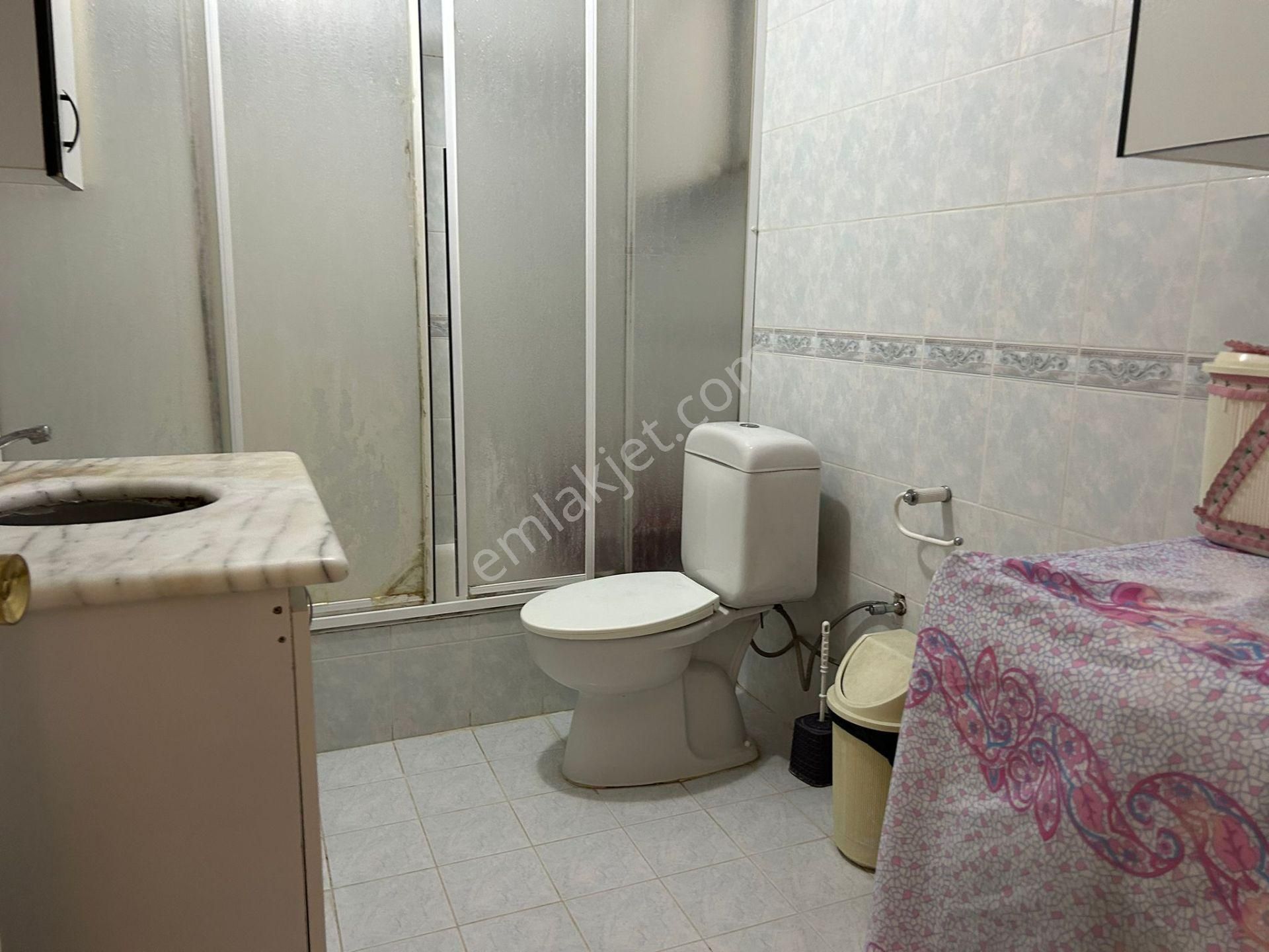 Barış Mahallesi Fsm Metro İstasyonuna Yakın, Havuzlu 3+1 Daire - Görsel 11