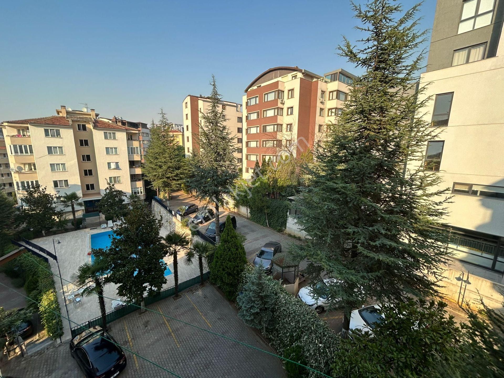 Barış Mahallesi Fsm Metro İstasyonuna Yakın, Havuzlu 3+1 Daire - Görsel 17