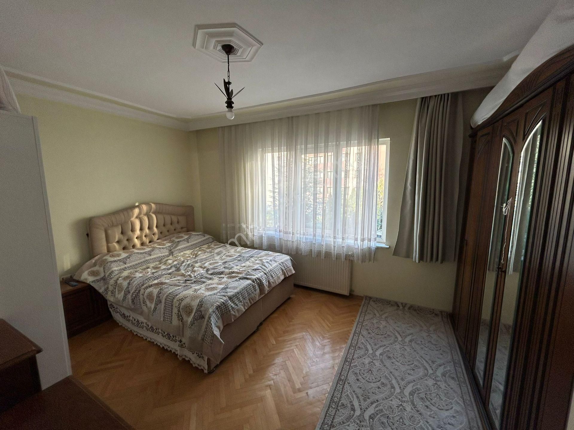 Barış Mahallesi Fsm Metro İstasyonuna Yakın, Havuzlu 3+1 Daire - Görsel 8