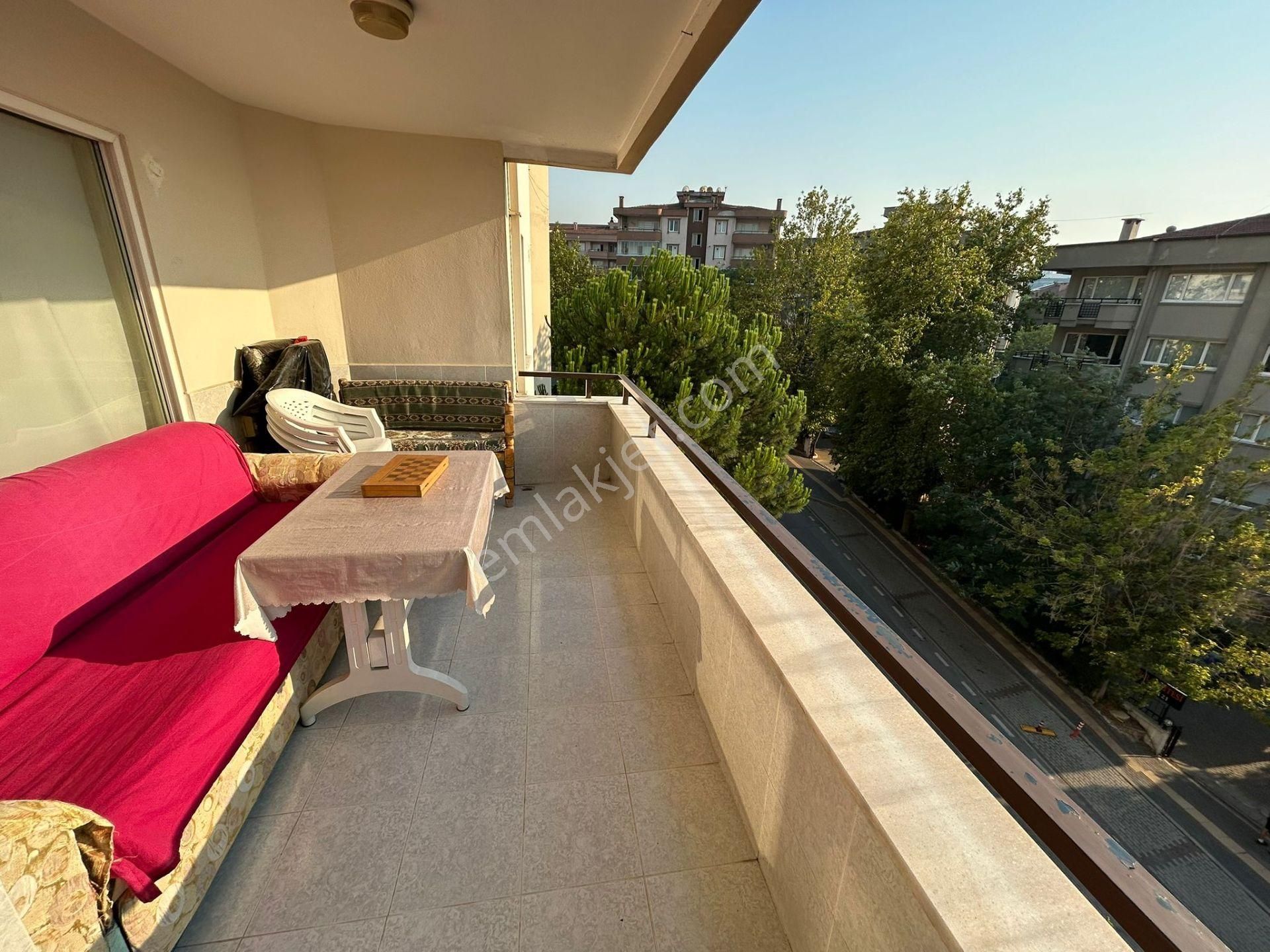 Barış Mahallesi Fsm Metro İstasyonuna Yakın, Havuzlu 3+1 Daire - Görsel 14