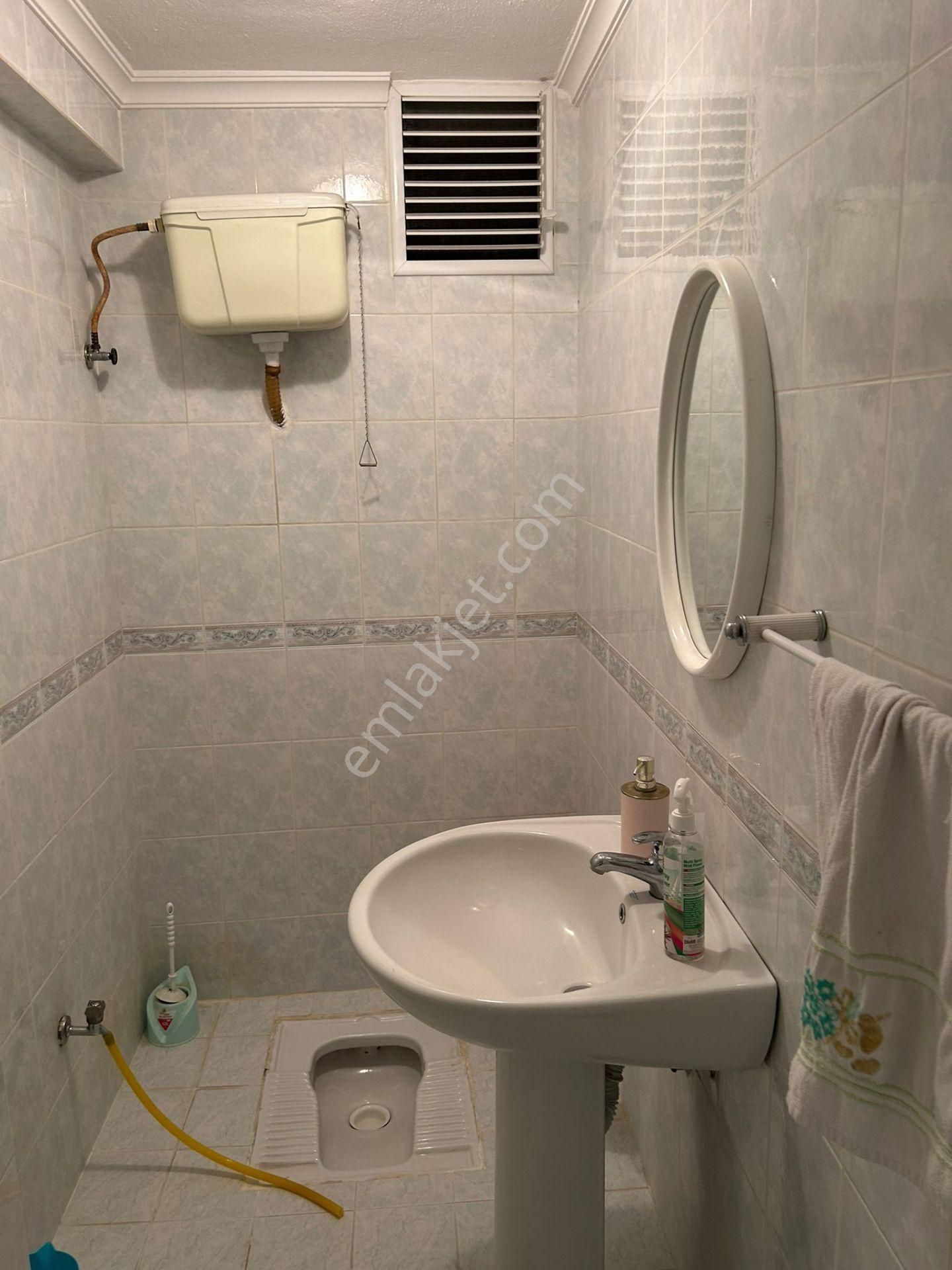 Barış Mahallesi Fsm Metro İstasyonuna Yakın, Havuzlu 3+1 Daire - Görsel 12