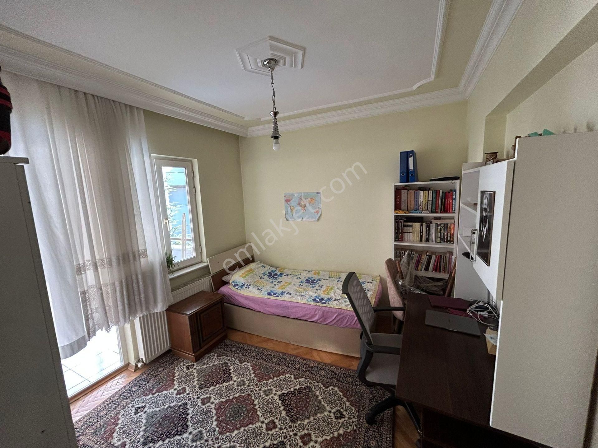 Barış Mahallesi Fsm Metro İstasyonuna Yakın, Havuzlu 3+1 Daire - Görsel 7