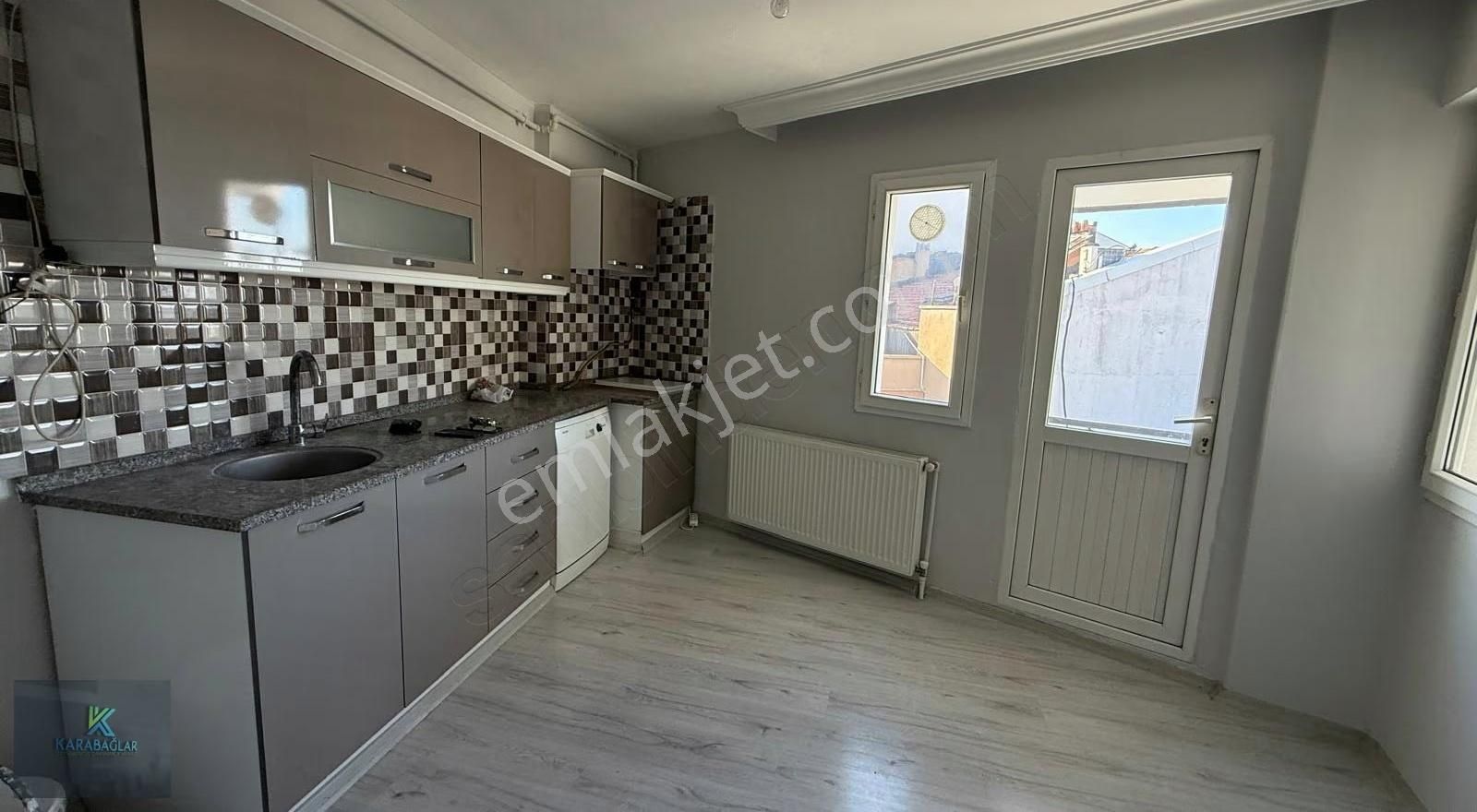 Adnan Süvari Mah. 3+1 125m2 Arakat Doğalgazlı Manzaralı - Görsel 8