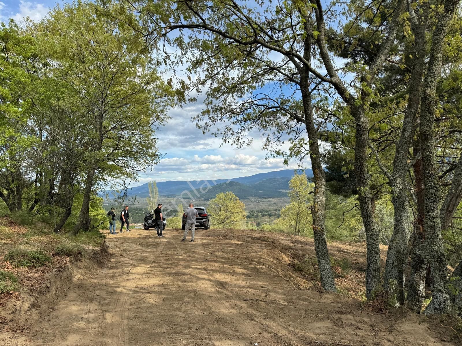Muhteşem Kaz Dağları Manzaralı Ev Yapımına Uygun Tarla - Görsel 4