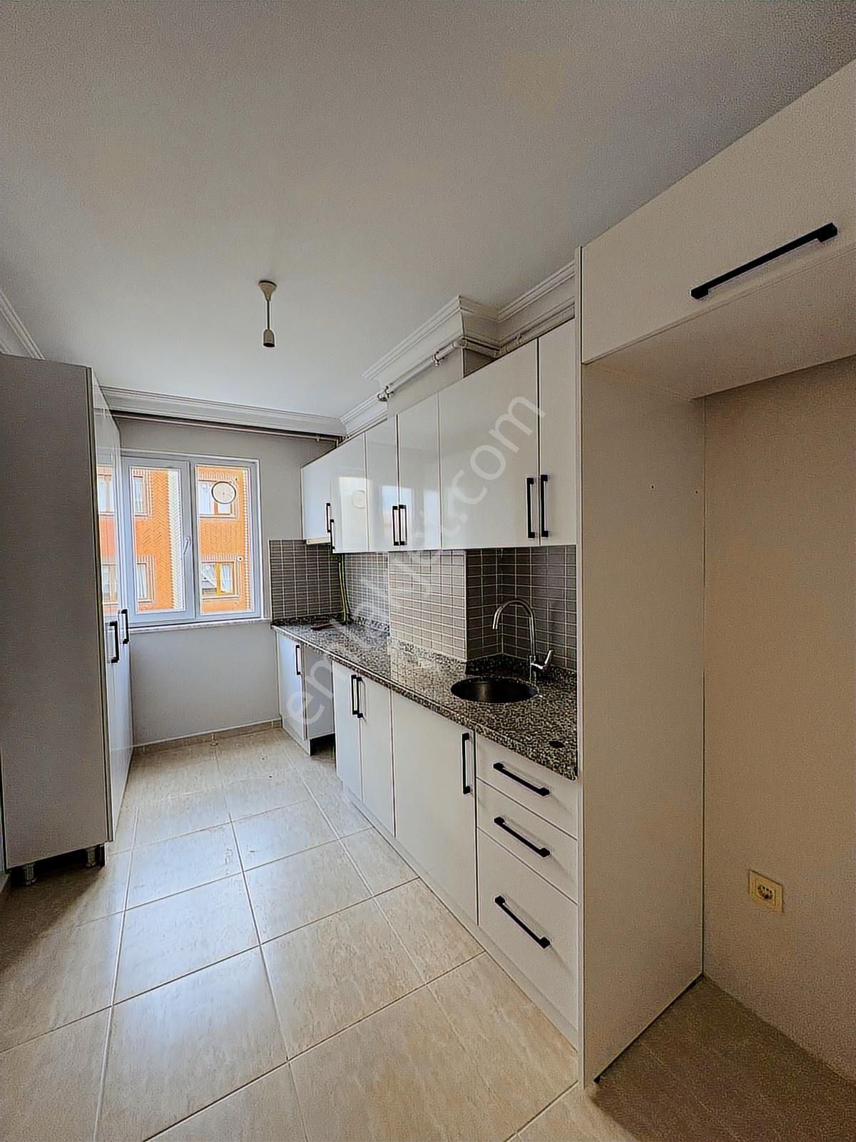 Sancaktepe Fatih Mah. Oldukça Kullanışlı Kiralık 2+1 Daire - Görsel 7