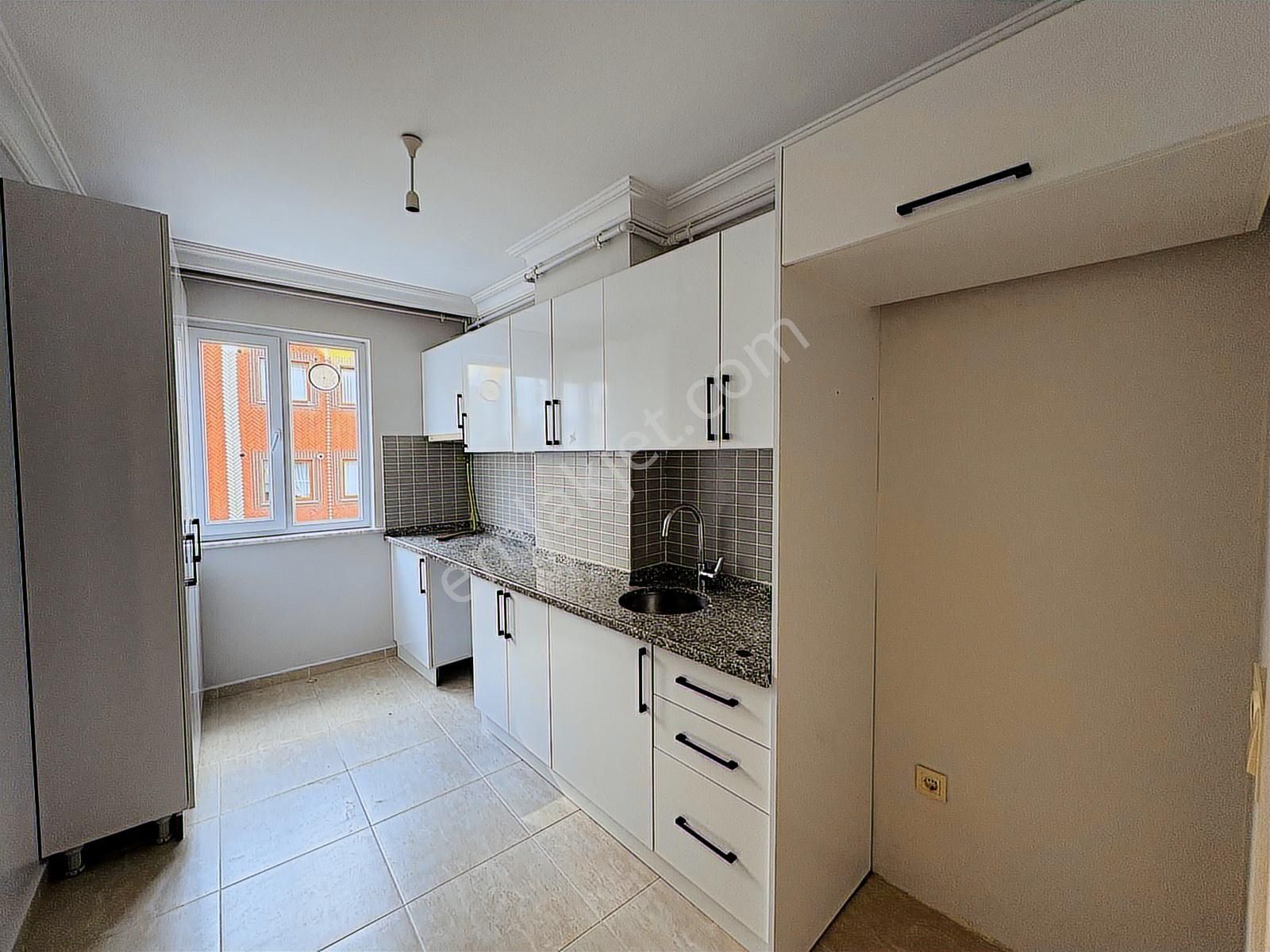 Sancaktepe Fatih Mah. Oldukça Kullanışlı Kiralık 2+1 Daire - Görsel 6