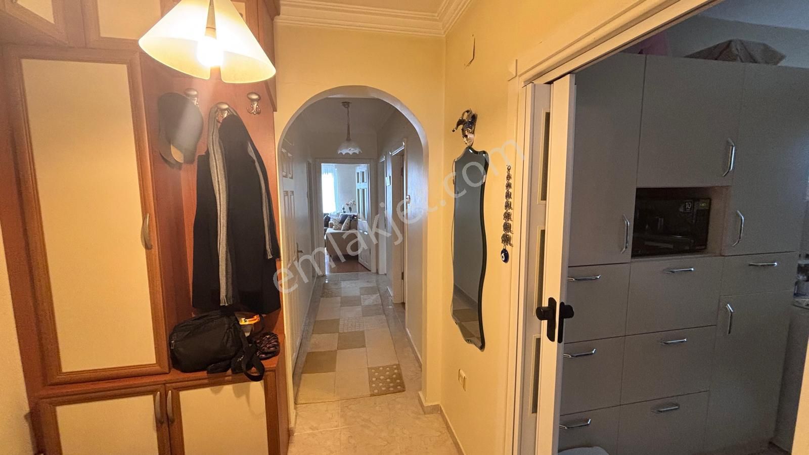 Barış Mahallesinde Site İçerisinde 3+1 Kombili Daire - Görsel 3