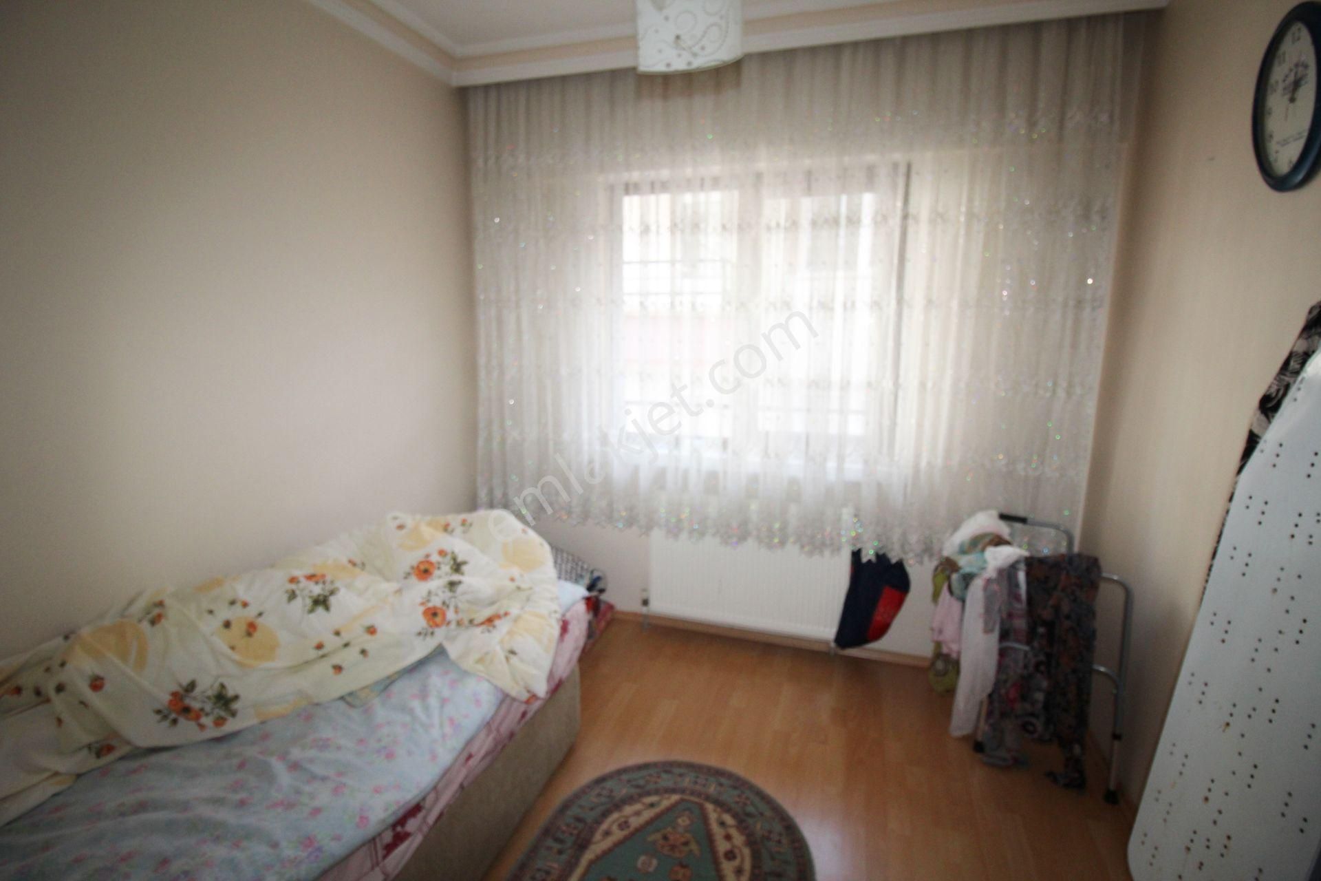 Krc'den Harika Lokasyonda 3+1 Ön Cephe Satılık Daire - Görsel 11