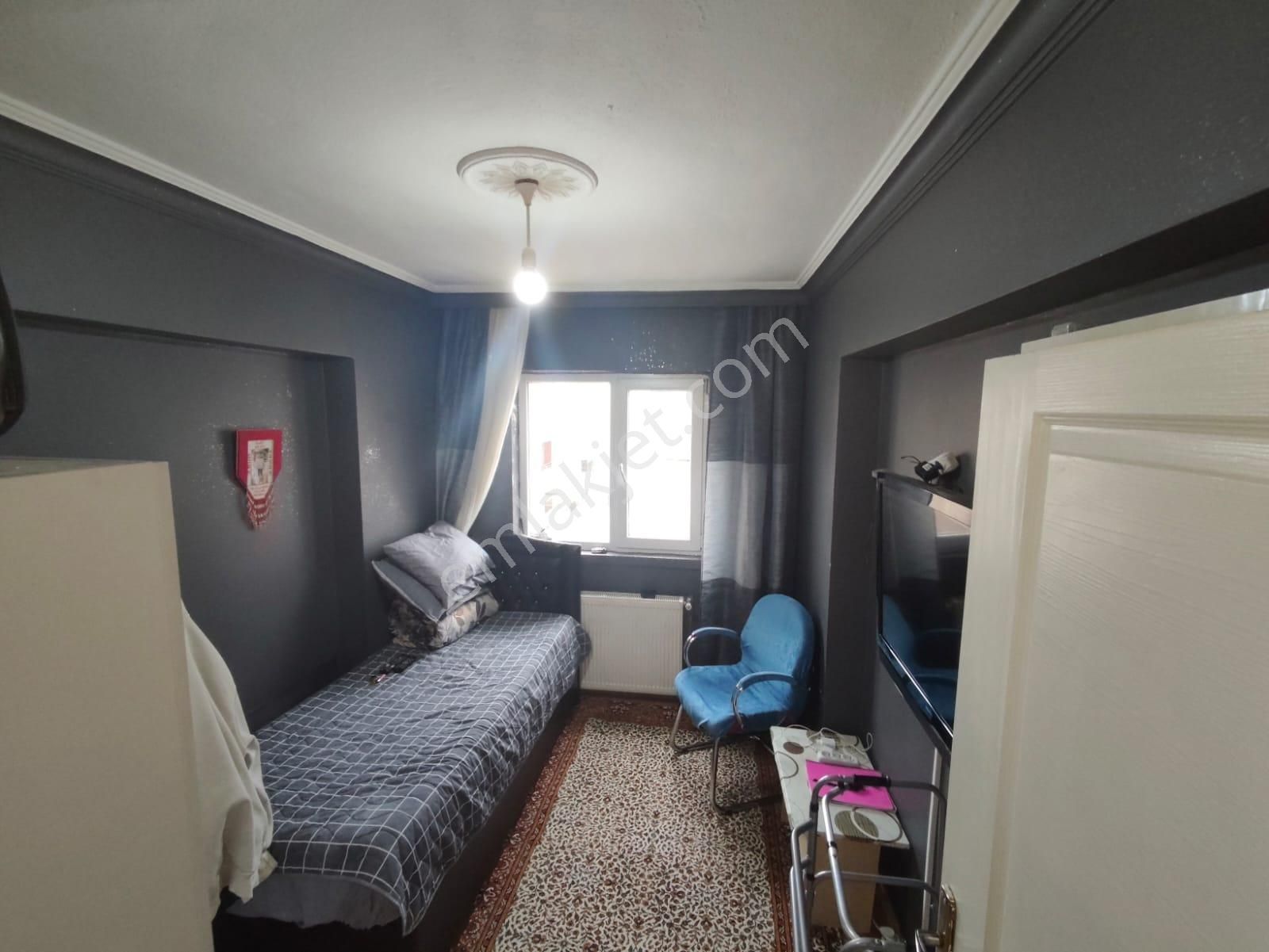 Yılmaz Gayrimenkulden Önü Acık Park Cephe Köşe Başı Kacırılmayacak 3+1 Fırsat Dairesi - Görsel 3