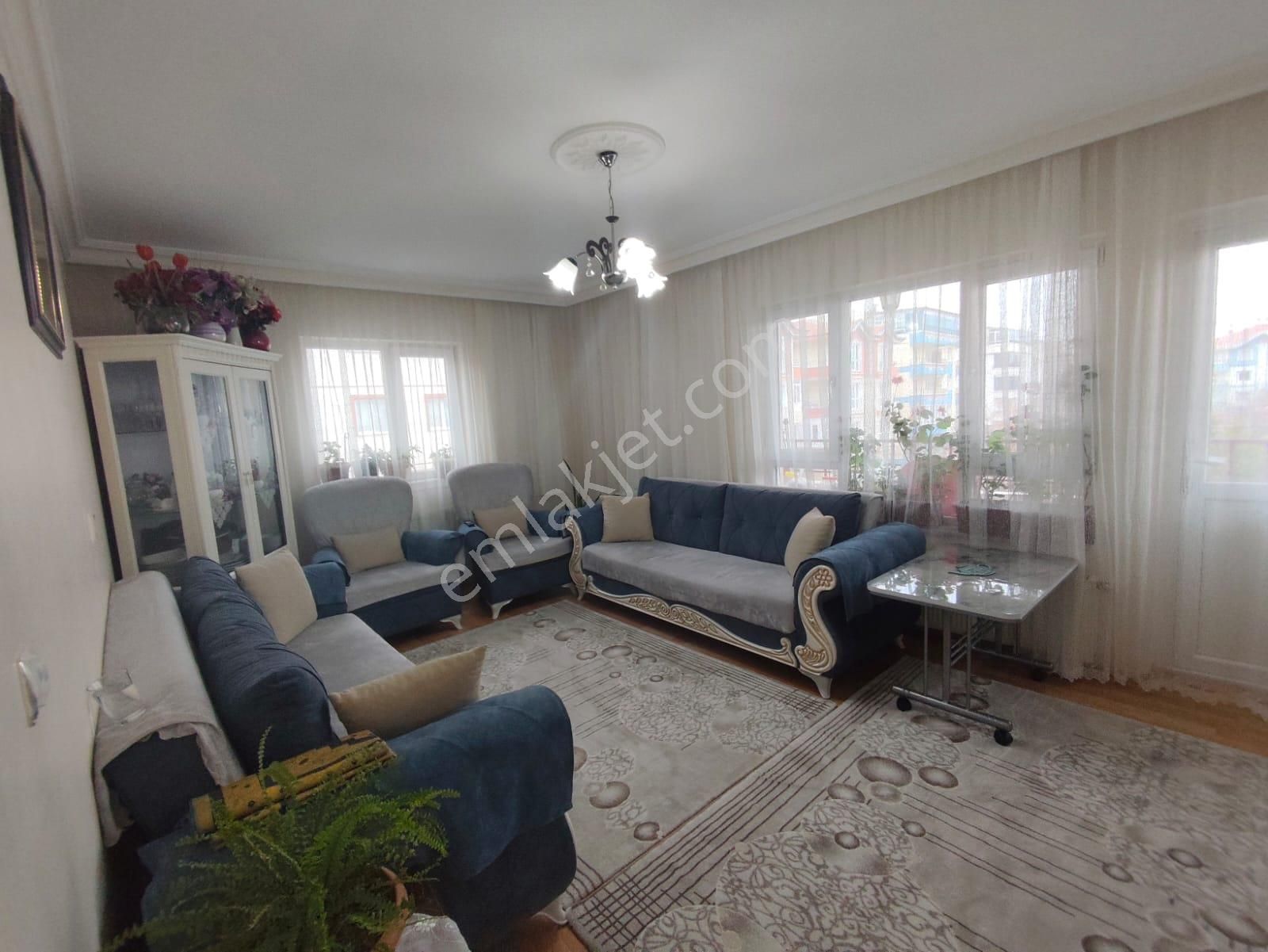 Yılmaz Gayrimenkulden Önü Acık Park Cephe Köşe Başı Kacırılmayacak 3+1 Fırsat Dairesi - Görsel 32