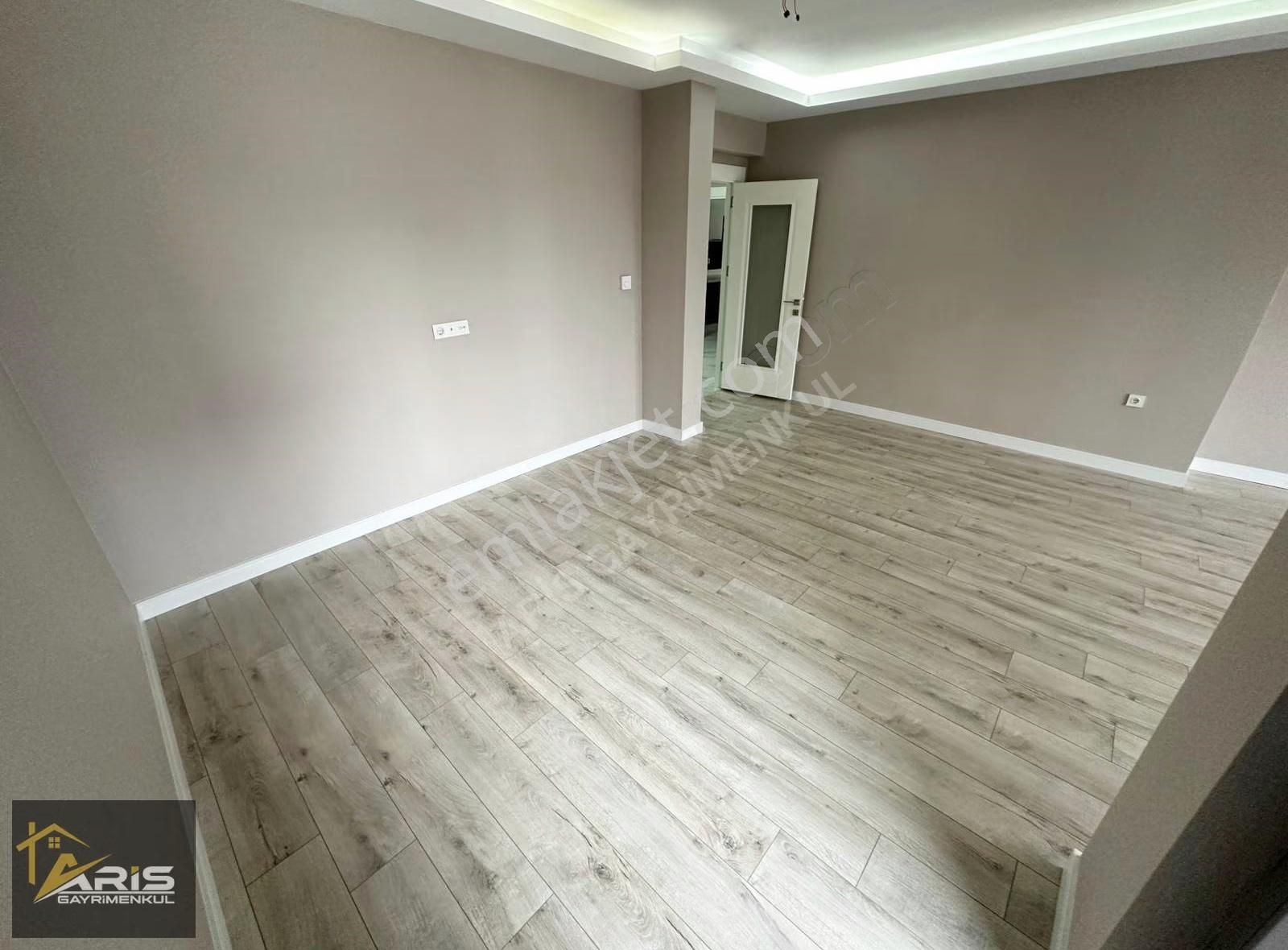 Aristen Bulvar Üstü Konut Gurmelerinin Tek Tercihi! Hiperlüx 4+1 - Görsel 4