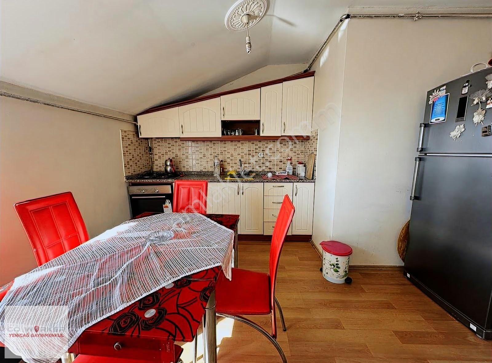 Velibaba Mahallesin'de Geniş Eşyalı 1+1 Teraslı Kiralık Daire - Görsel 2