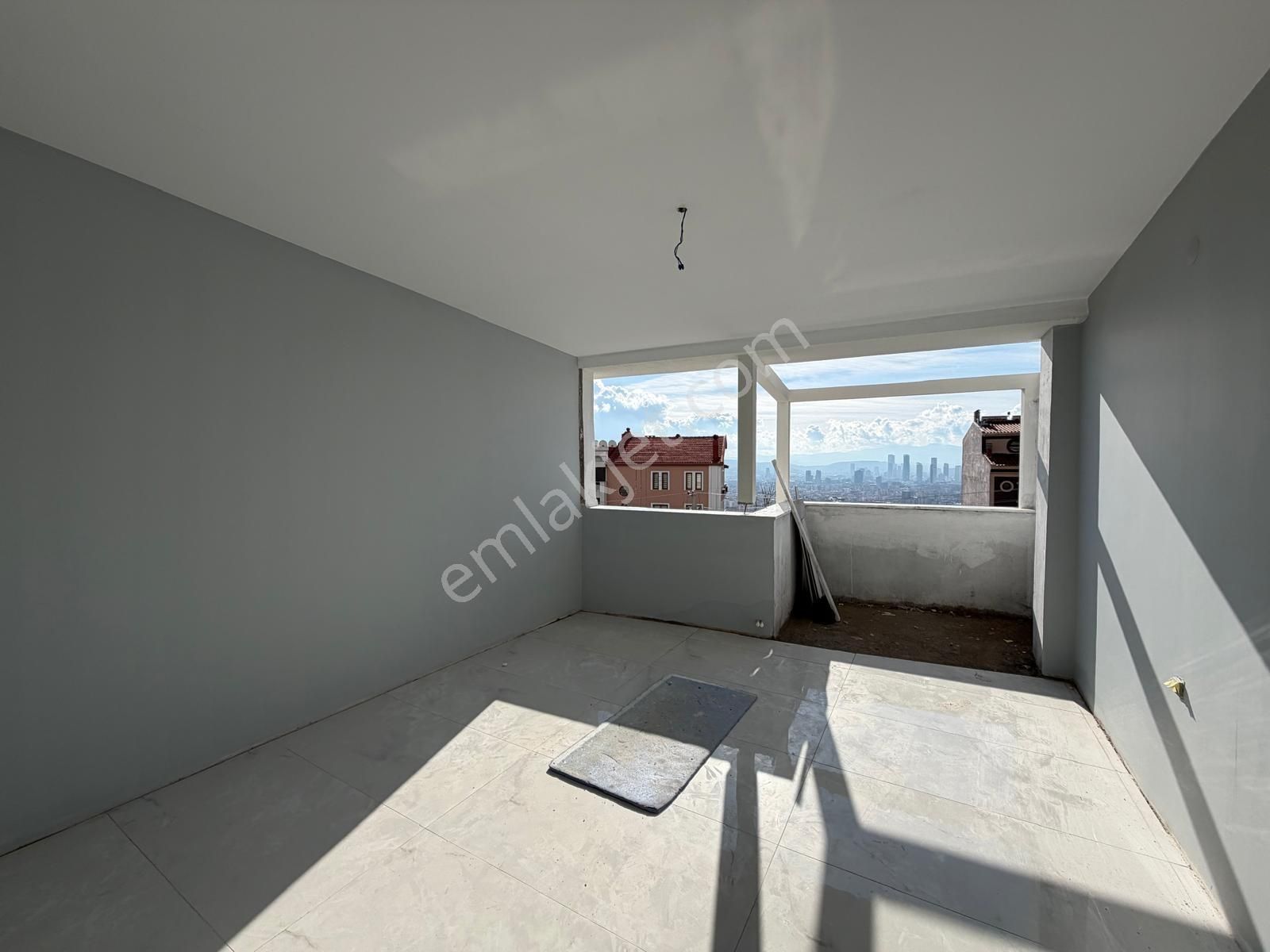 Turyap'tan Cadde Üstü Satılık Sıfır 4+1 Triplex Villa - Görsel 11