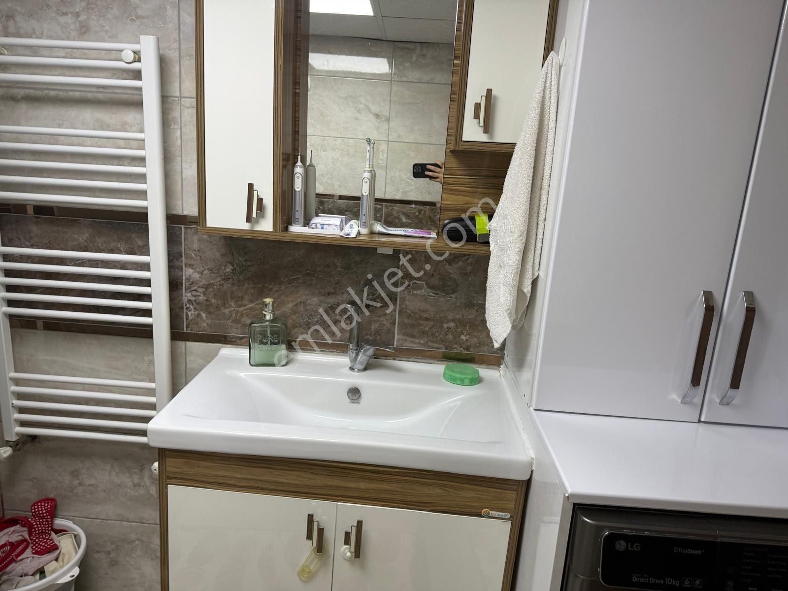 Sahibinden Merkez Konumlu Geniş Metrekareli 3+1 - Görsel 19