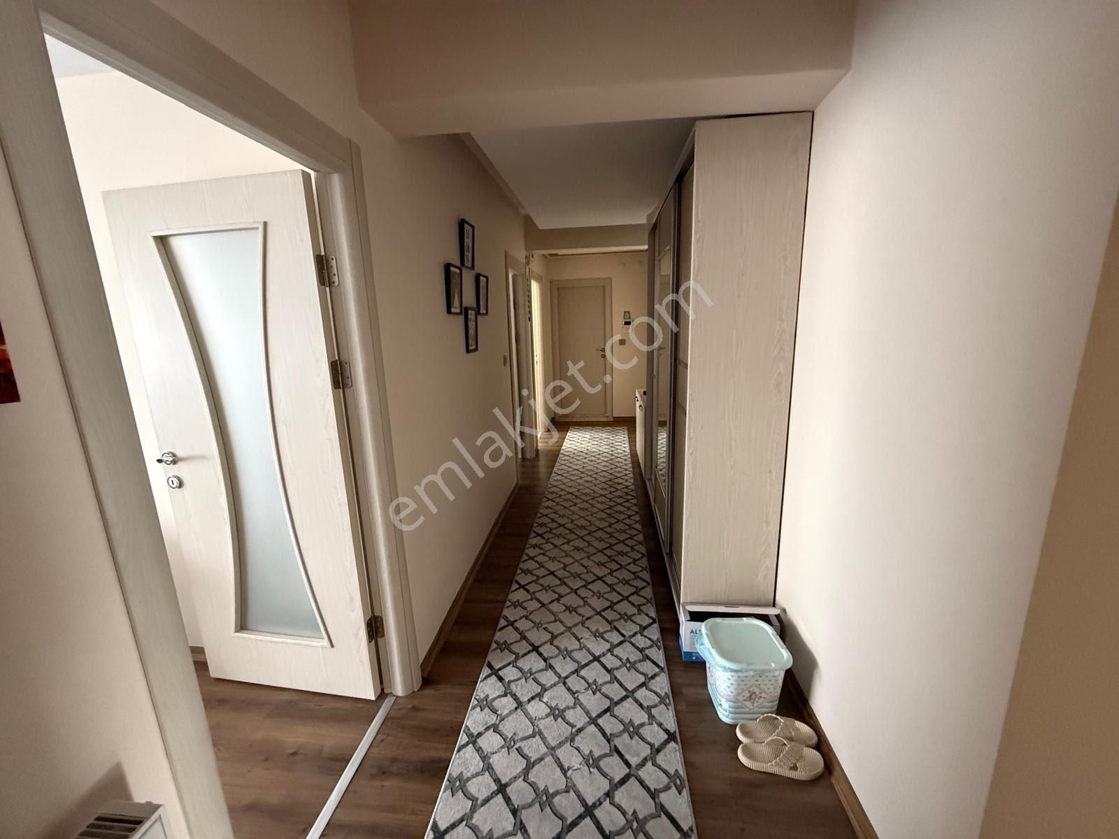 Sahibinden Merkez Konumlu Geniş Metrekareli 3+1 - Görsel 17