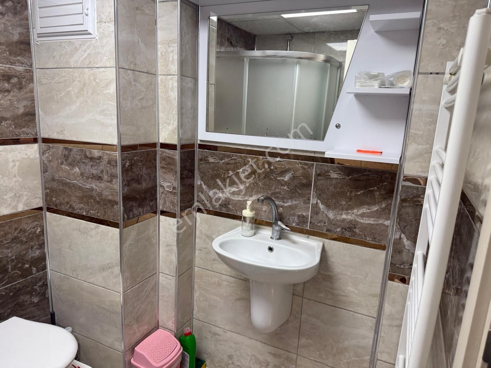 Sahibinden Merkez Konumlu Geniş Metrekareli 3+1 - Görsel 22