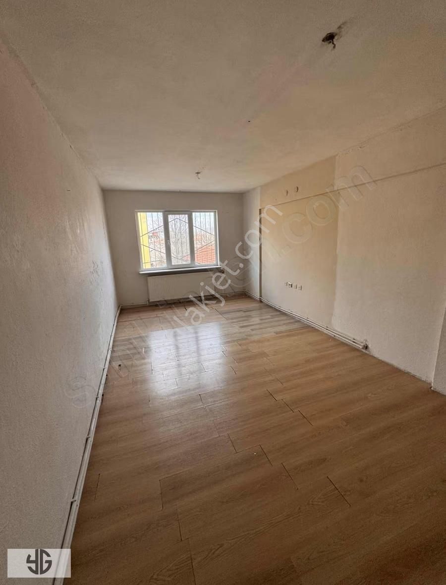 Veysel Karani Mahallesinde 2+1 Kiralık Daireler - Görsel 13