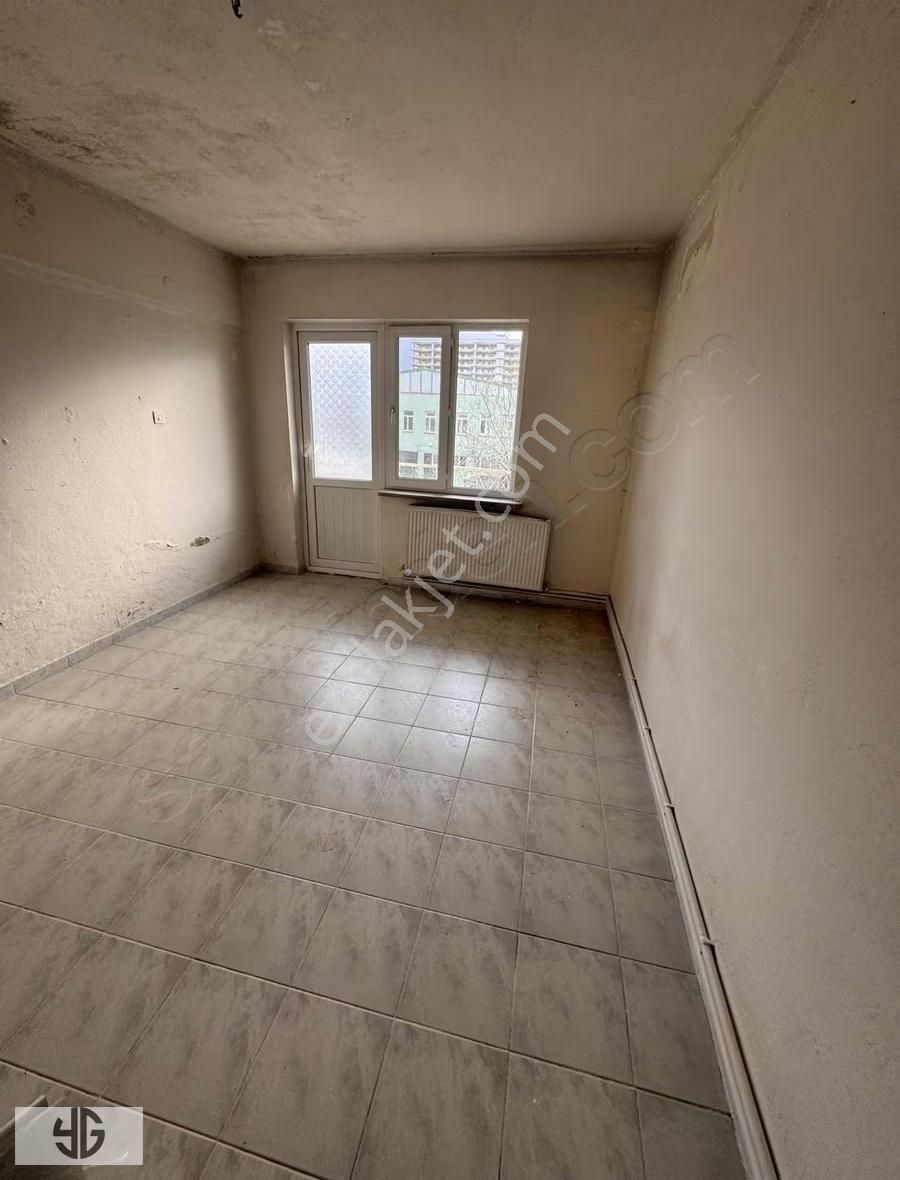 Veysel Karani Mahallesinde 2+1 Kiralık Daireler - Görsel 2