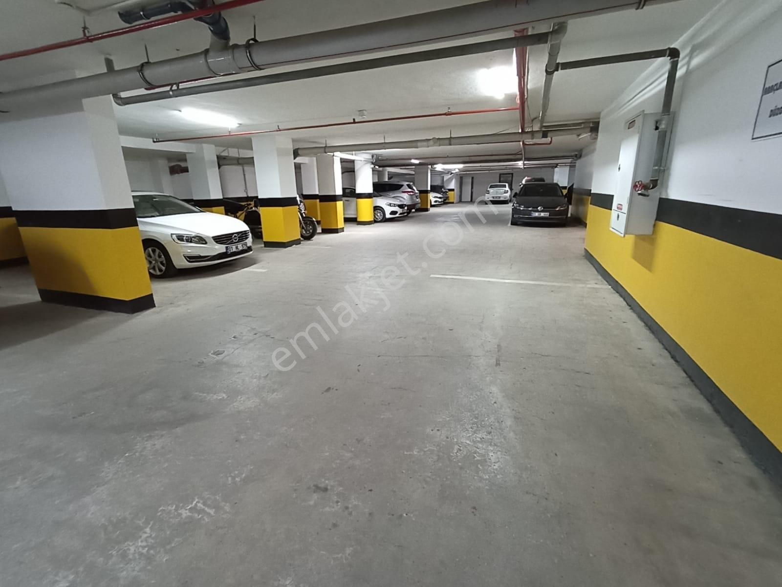 Yeni Valilik Civarı Güvenlikli Kapalı Otoparklı 2+1 155m2 Klimalı Doğalgazlı Lüks Daire - Görsel 17