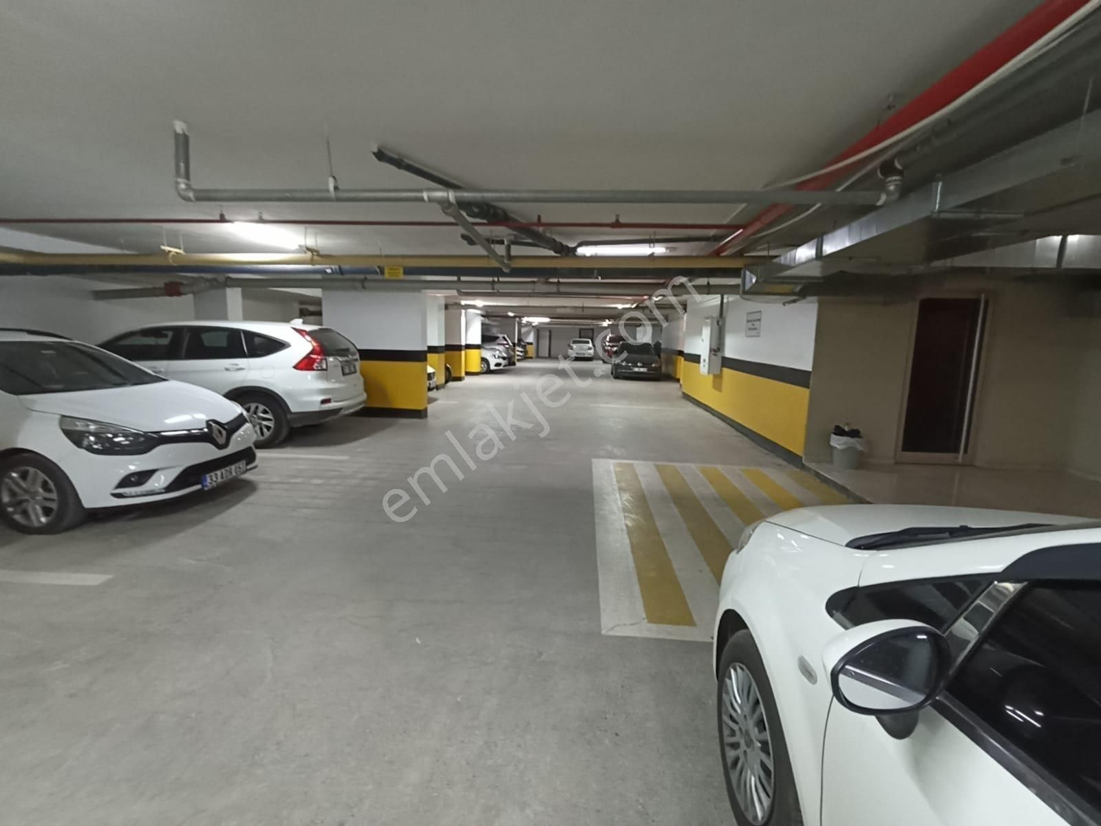 Yeni Valilik Civarı Güvenlikli Kapalı Otoparklı 2+1 155m2 Klimalı Doğalgazlı Lüks Daire - Görsel 27