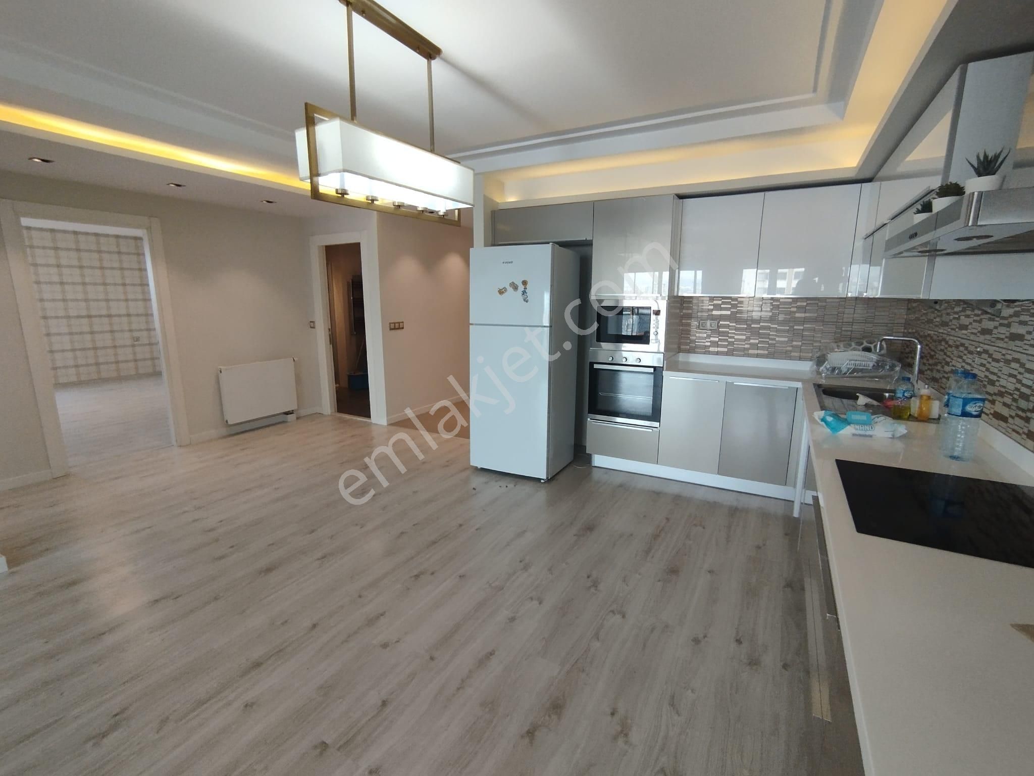 Yeni Valilik Civarı Güvenlikli Kapalı Otoparklı 2+1 155m2 Klimalı Doğalgazlı Lüks Daire - Görsel 18