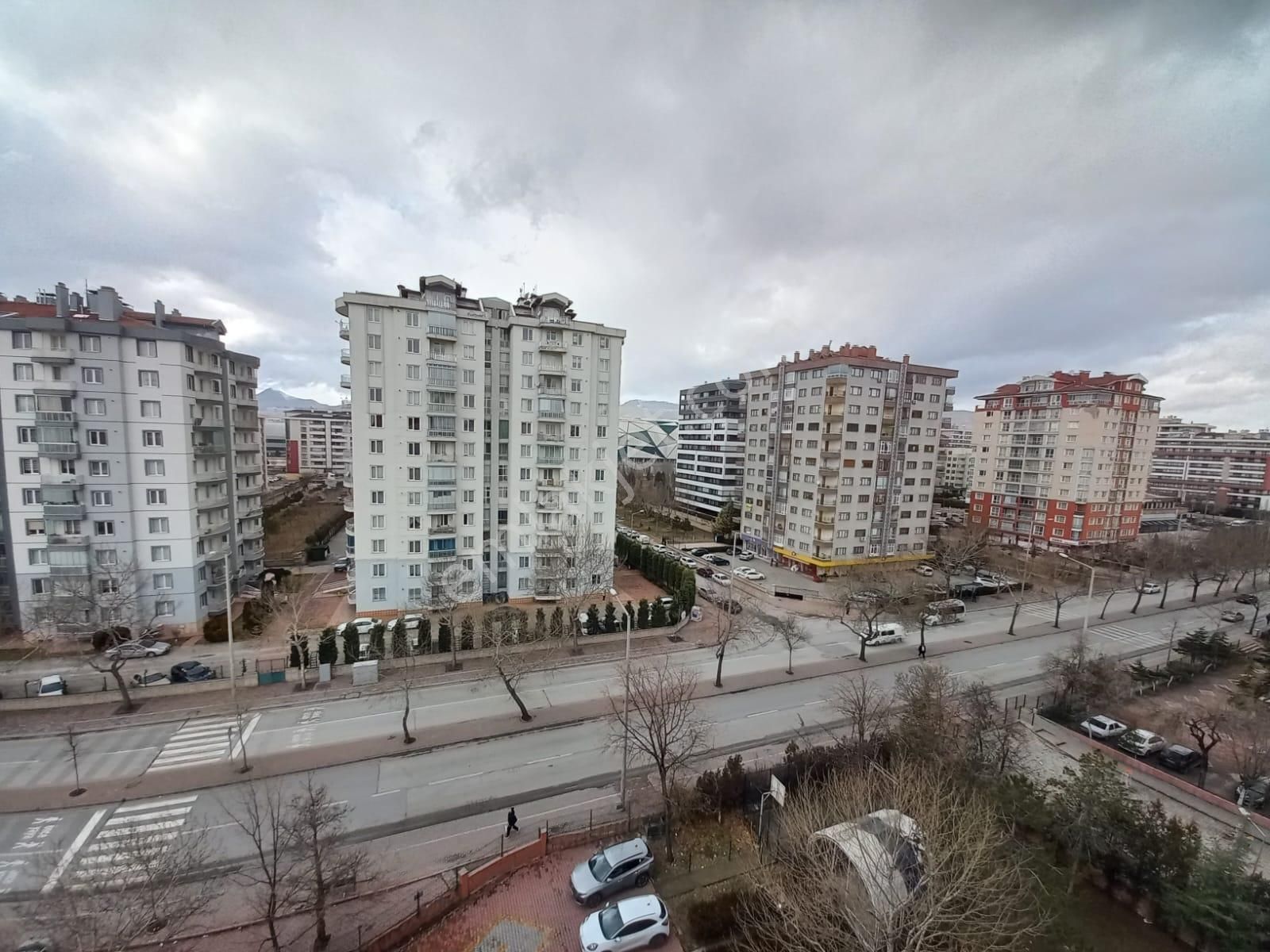 Barış Caddesine Cephe Asansörlü Satılık 2+1 Esyalı Daire - Görsel 4