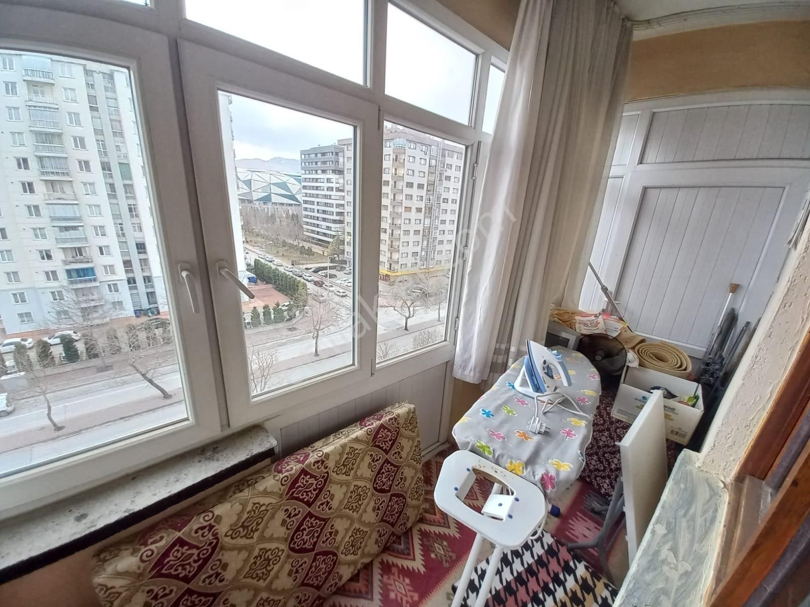 Barış Caddesine Cephe Asansörlü Satılık 2+1 Esyalı Daire - Görsel 19
