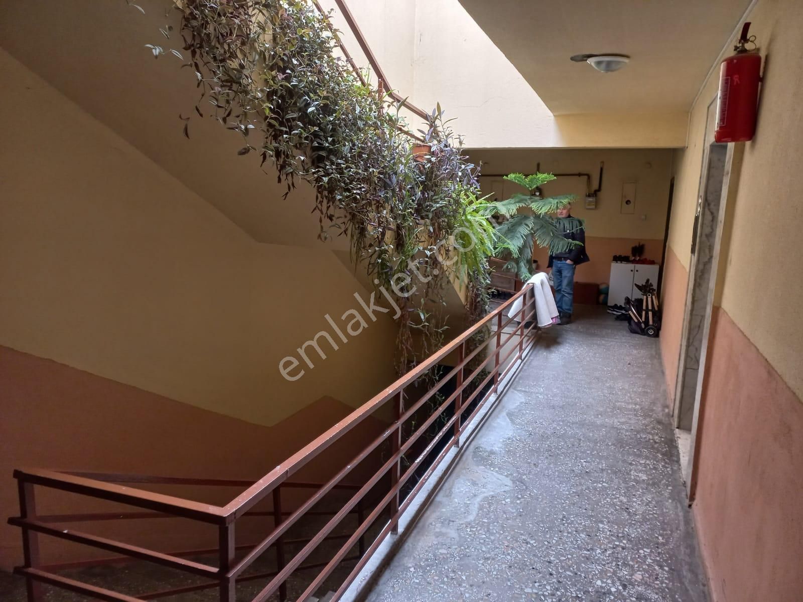 Barış Caddesine Cephe Asansörlü Satılık 2+1 Esyalı Daire - Görsel 18