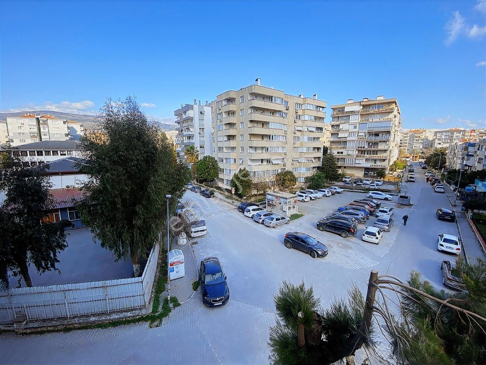 Turyap Bornova'dan Merkezi Konumda Kiralık Ara Kat 3+1 Daire - Görsel 24