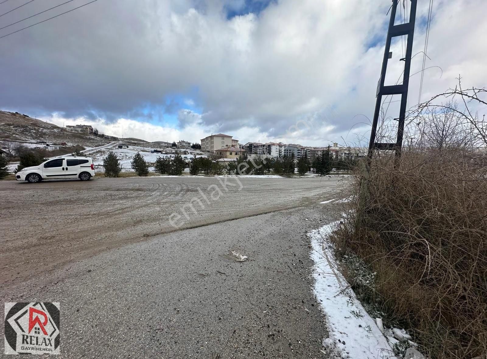 Relax'tan Süper Konumlu 1.6 Emsal Site Arsası Caddeye 300 Metre - Görsel 27