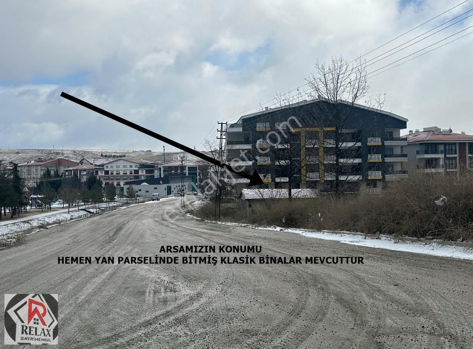 Relax'tan Süper Konumlu 1.6 Emsal Site Arsası Caddeye 300 Metre