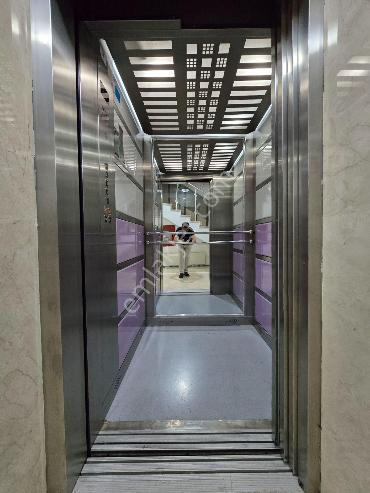 İstasyon Mah Satılık 3+1 Asansörlü Çift Banyolu Geniş Balkonlu Daire - Görsel 35