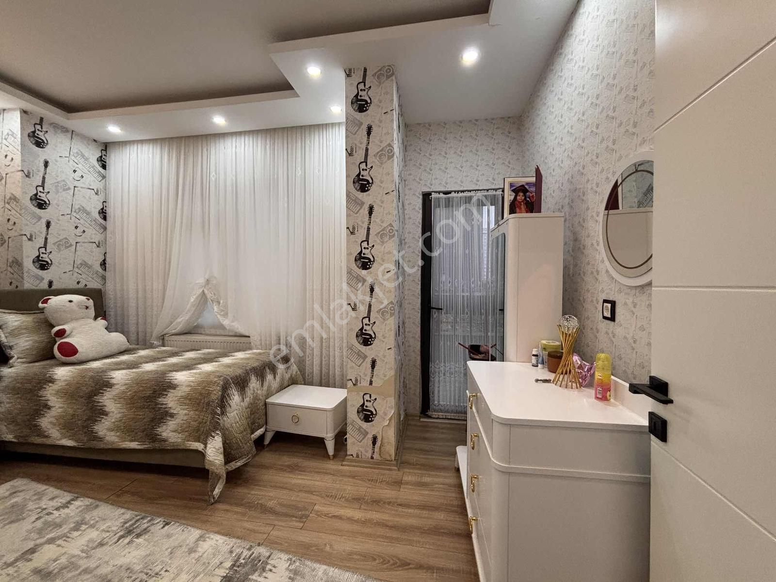 Göbeklitepe Emlak " Tan Satılık 3+1 Çardaklı Kaya Bulvarı - Görsel 17