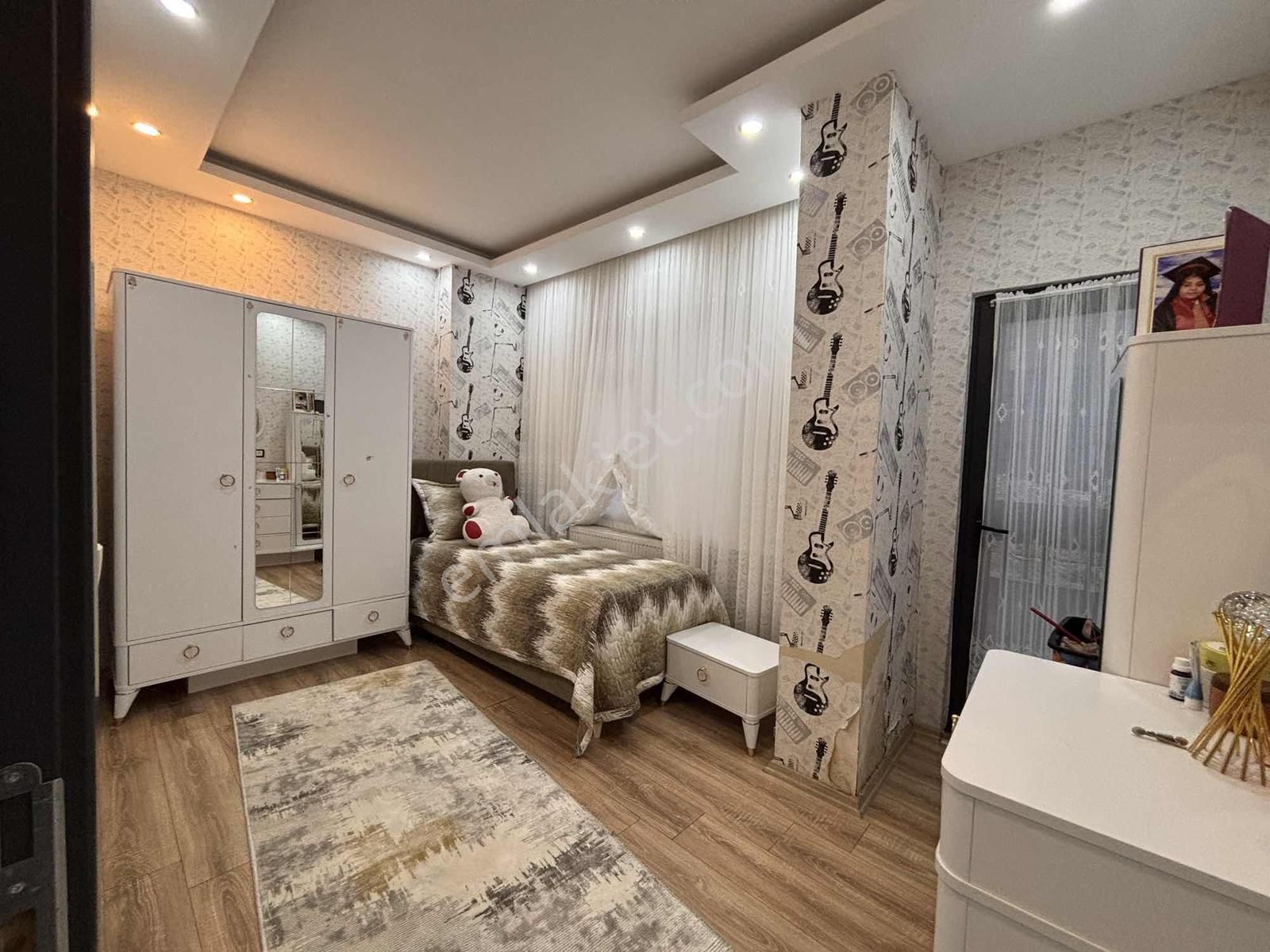 Göbeklitepe Emlak " Tan Satılık 3+1 Çardaklı Kaya Bulvarı - Görsel 18