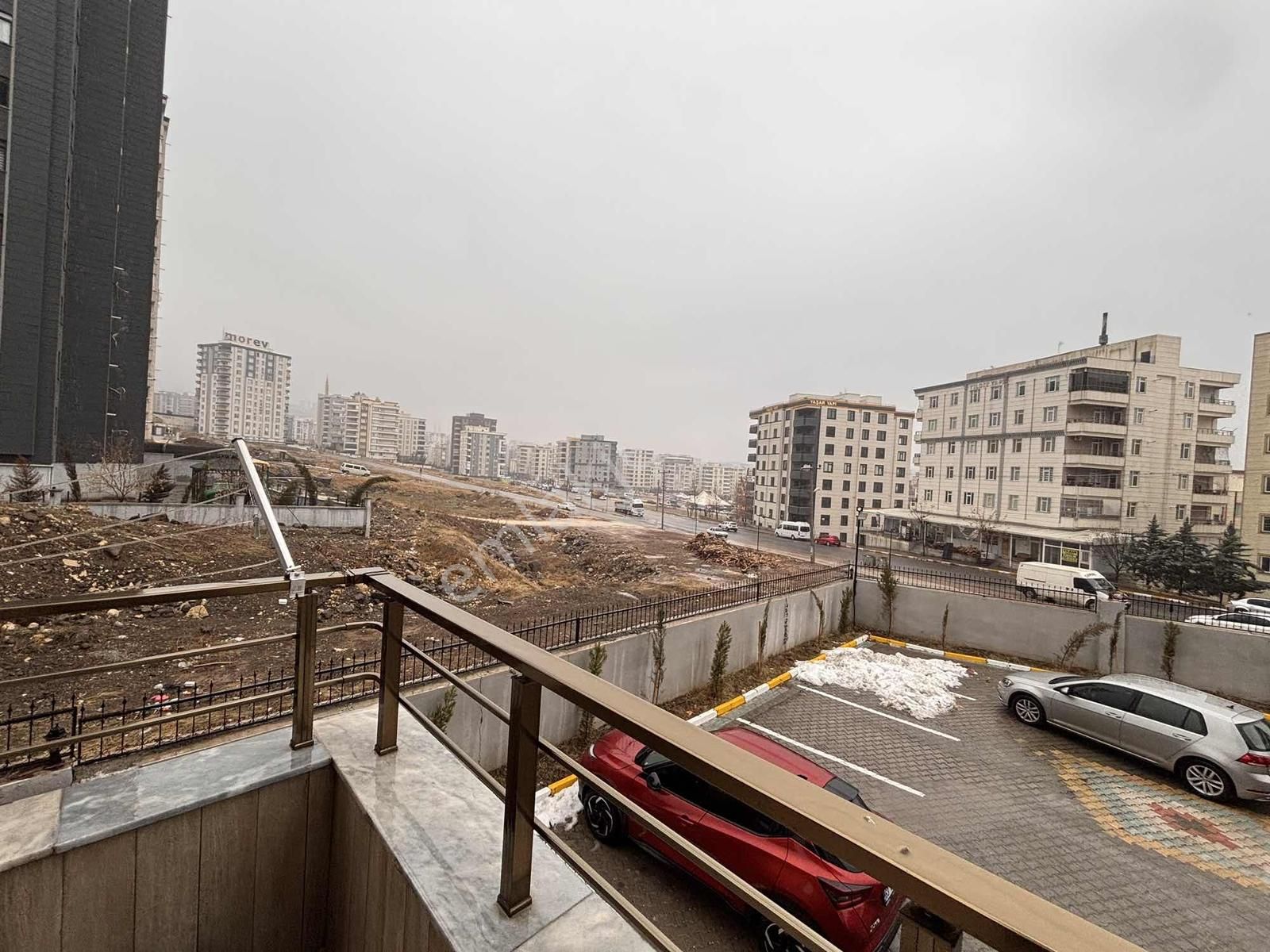 Göbeklitepe Emlak " Tan Satılık 3+1 Çardaklı Kaya Bulvarı - Görsel 3