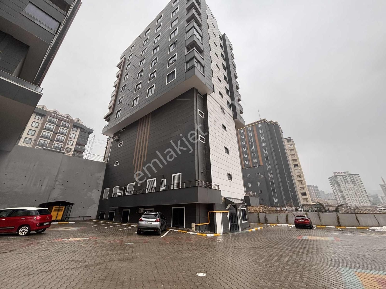 Göbeklitepe Emlak " Tan Satılık 3+1 Çardaklı Kaya Bulvarı - Görsel 6