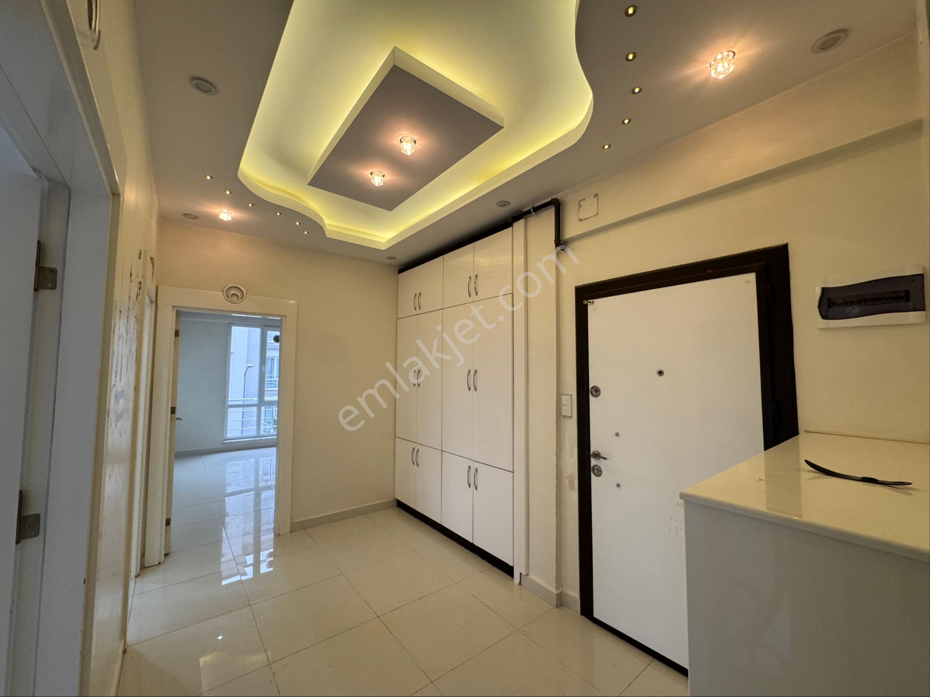 Karacaahmet Mah'de 3+1 Ara Kat Masrafsız Bakımlı Satılık Daire - Görsel 3