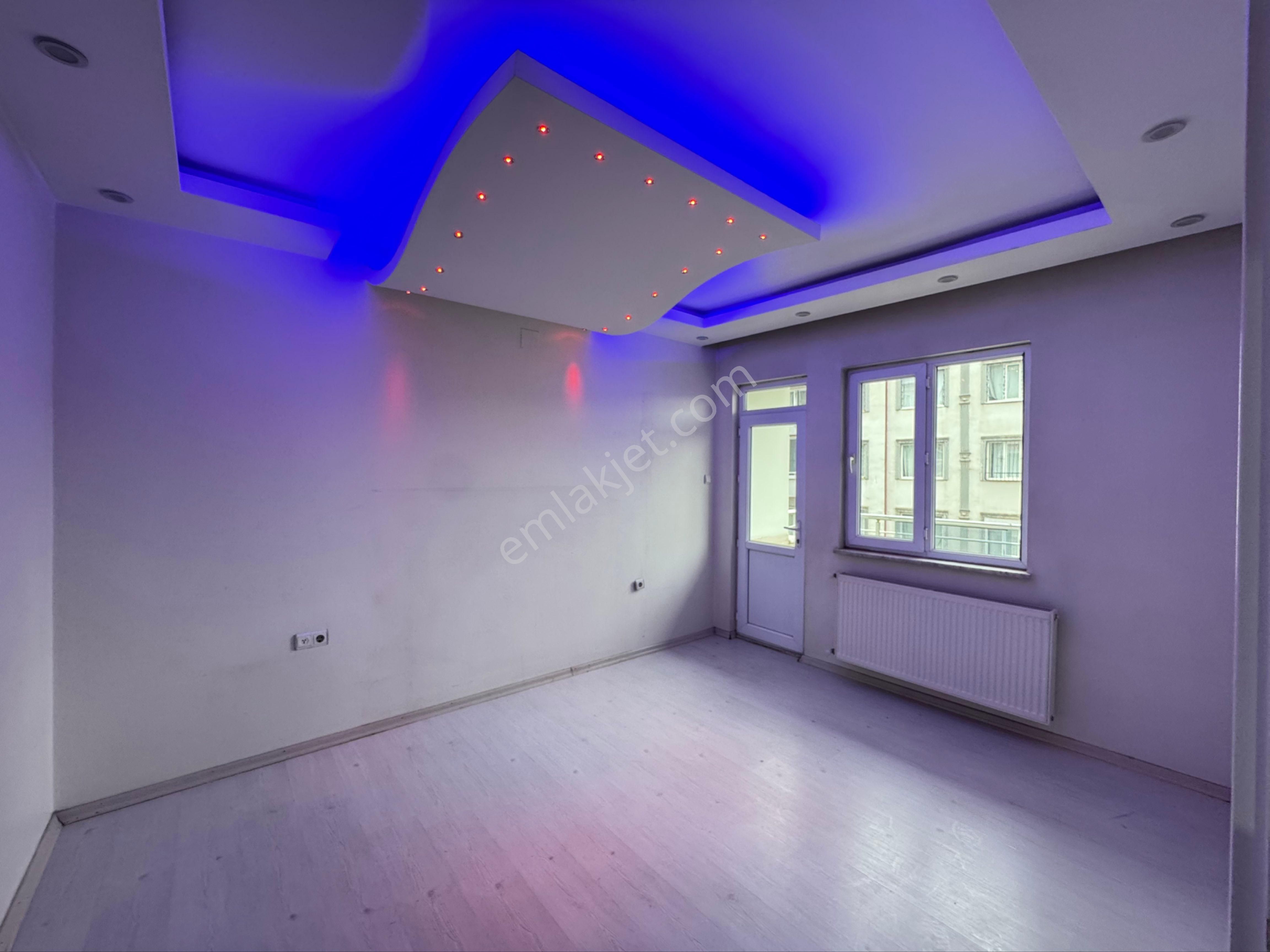 Karacaahmet Mah'de 3+1 Ara Kat Masrafsız Bakımlı Satılık Daire - Görsel 8