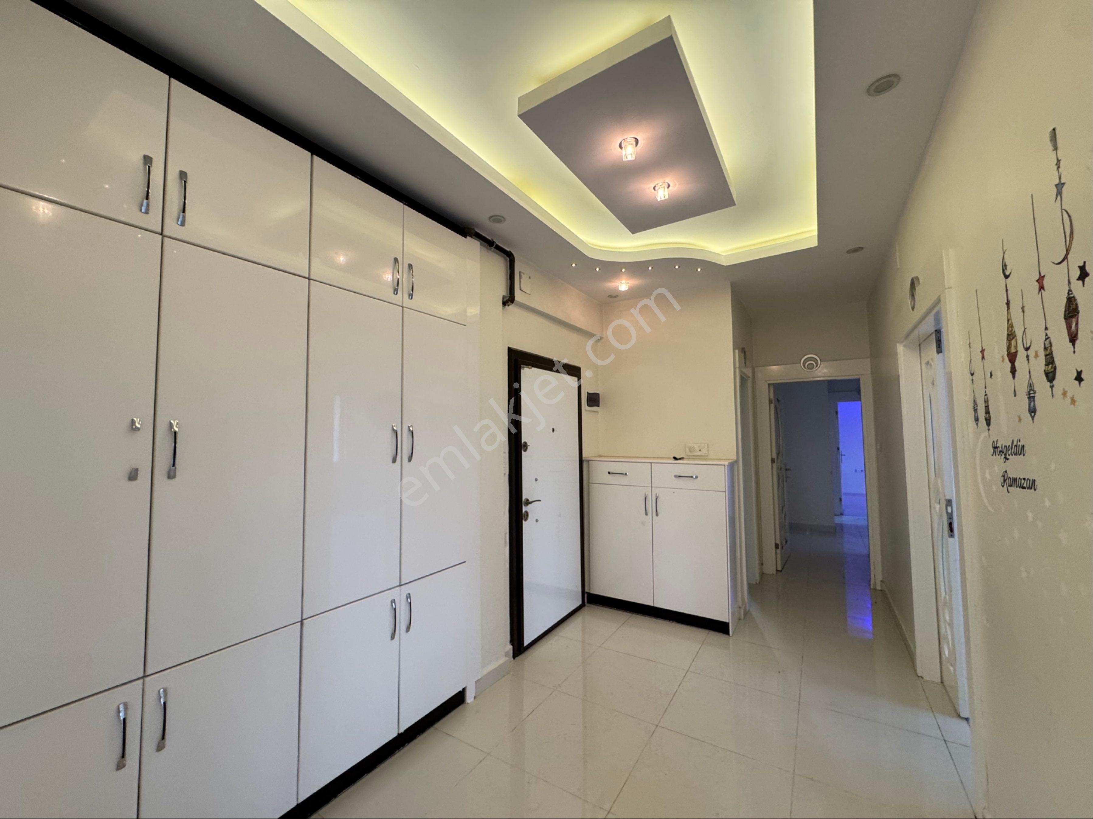 Karacaahmet Mah'de 3+1 Ara Kat Masrafsız Bakımlı Satılık Daire - Görsel 2