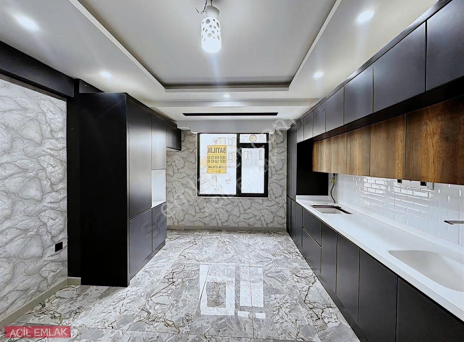 Acil Emlak'tan 3+1 Kiralık Merkezi Yerde - Görsel 6