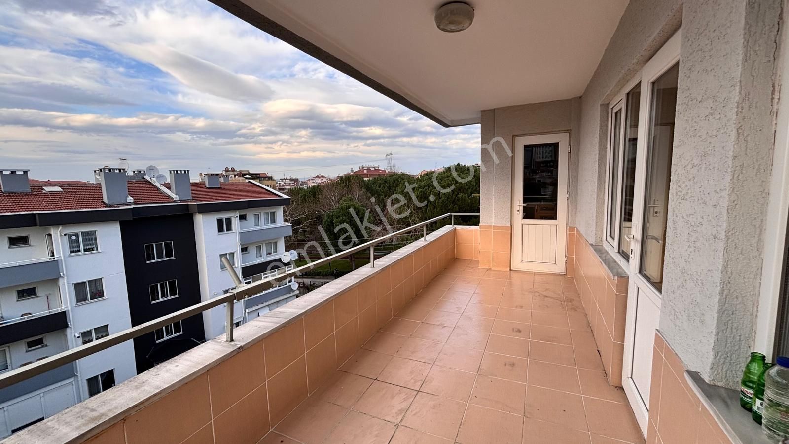 Barış Mahallesi Site İçerisinde 3+1 Ferah Kombili Daire - Görsel 17