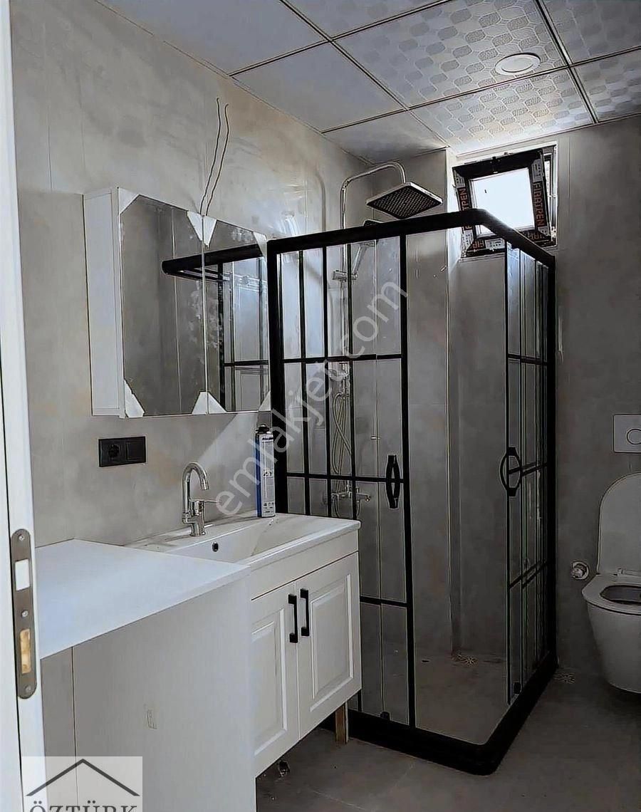 Alaçam Caddesinin Altında Prestijli Bölgede Lüx 1+1 - Görsel 9