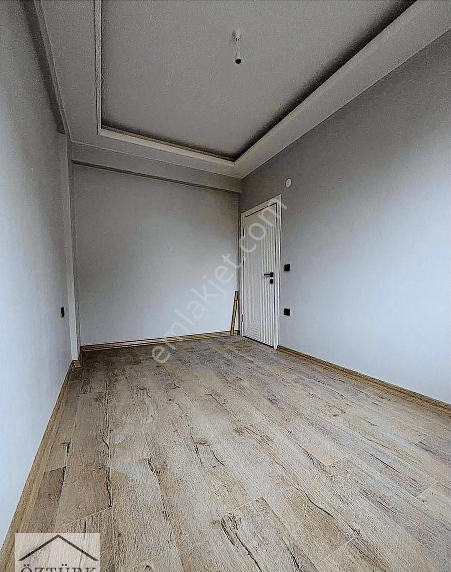 Alaçam Caddesinin Altında Prestijli Bölgede Lüx 1+1 - Görsel 10